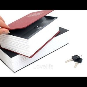 Stash box disguised as new English dictionary